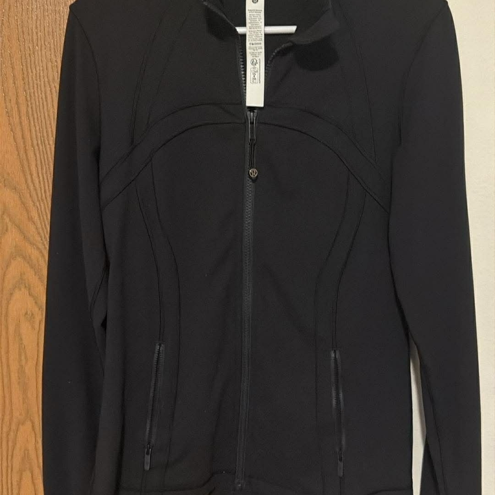 Lululemon Athletica NWOT Black Full-Zip Jacket